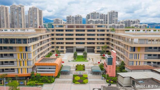 亚洲 制服 欧美 中文字幕