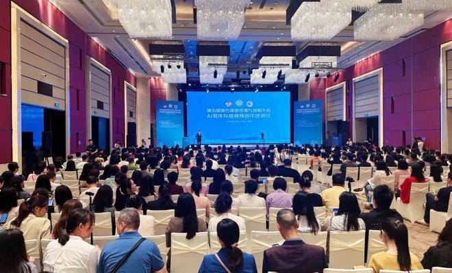 51吃瓜视频每日大赛 相比快手强调社区沉淀