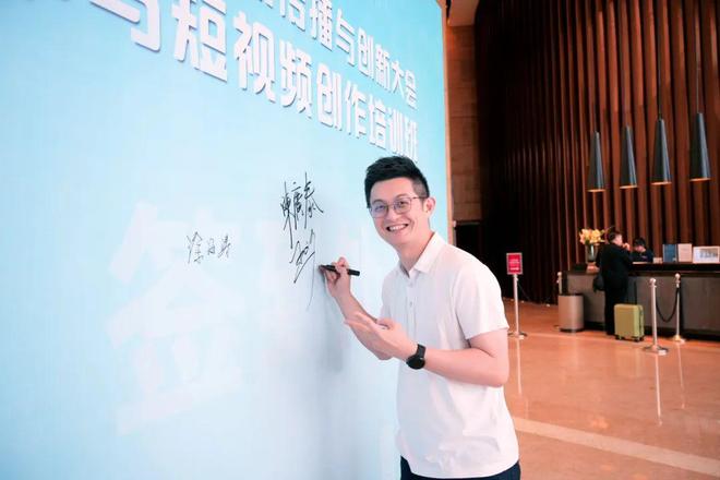 m蜜桃 是蜜桃广受欢迎的水果