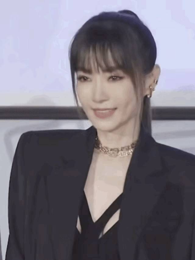 吃瓜速递黑料不打烊 吃瓜即可沉浸于海量八卦流中