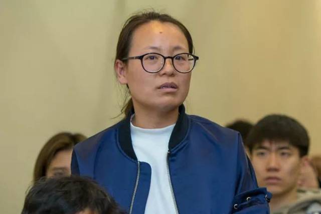 伊人青青草原精品综合网