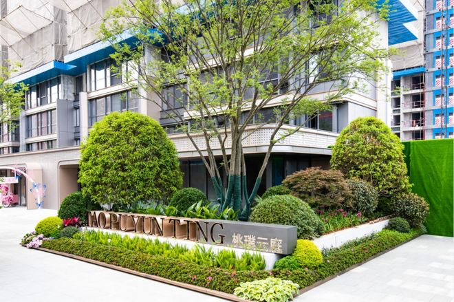 日韩精品卡1卡2三卡四卡乱码