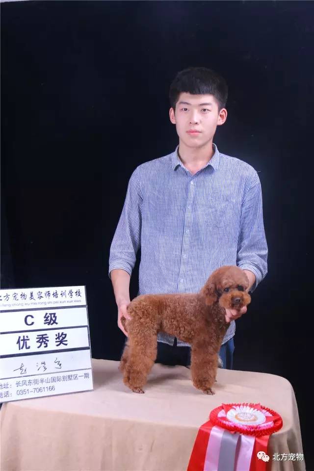 十八岁大陆女RAPPER欢迎你 欢迎一句话都能变成歌词