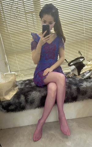 男动。 在中文里可能有多种理解方向