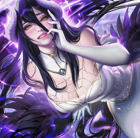 小蓝视频免登录版 内容深度：相比大型平台