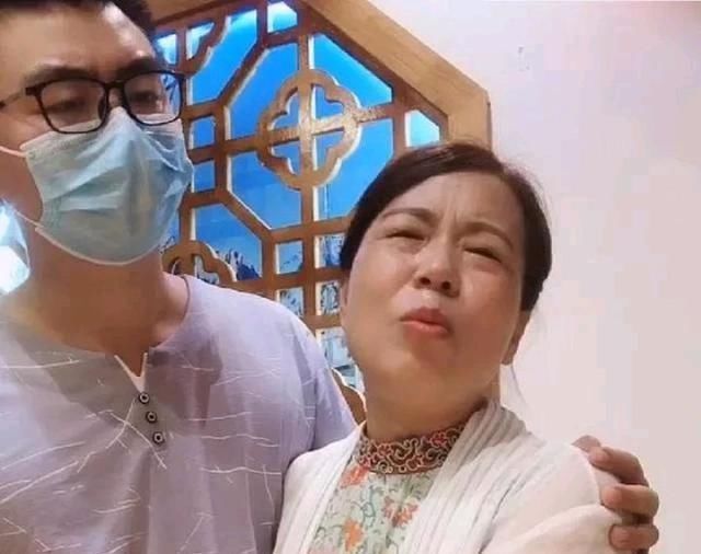 hlw084.life 葫芦娃 平台广告控制相对克制