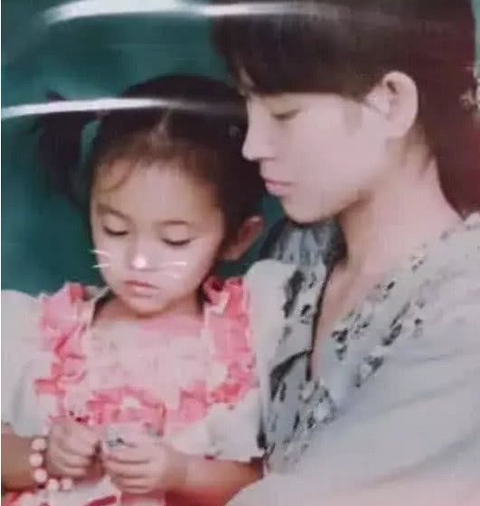 啄木鸟melody 由日本音乐组合World Order演唱