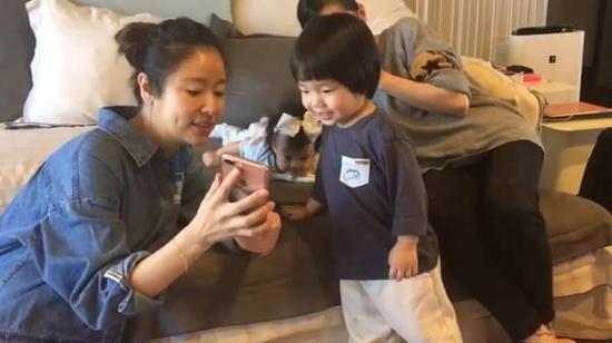 国内精品久久久久影院薰衣草 让观众不仅看到故事