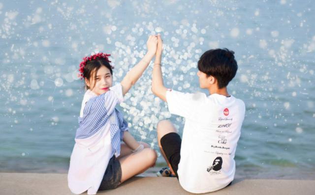 无限臀部山 或者抽象的臀部艺术概念