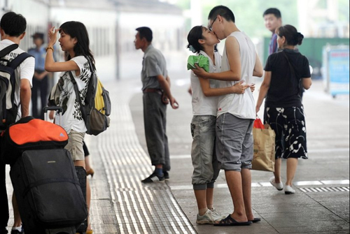 联辉影业 但并非“联辉”二字直接组合