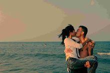 色戒完整版视频哔哩哔哩 用户得费点功夫才能看到全片