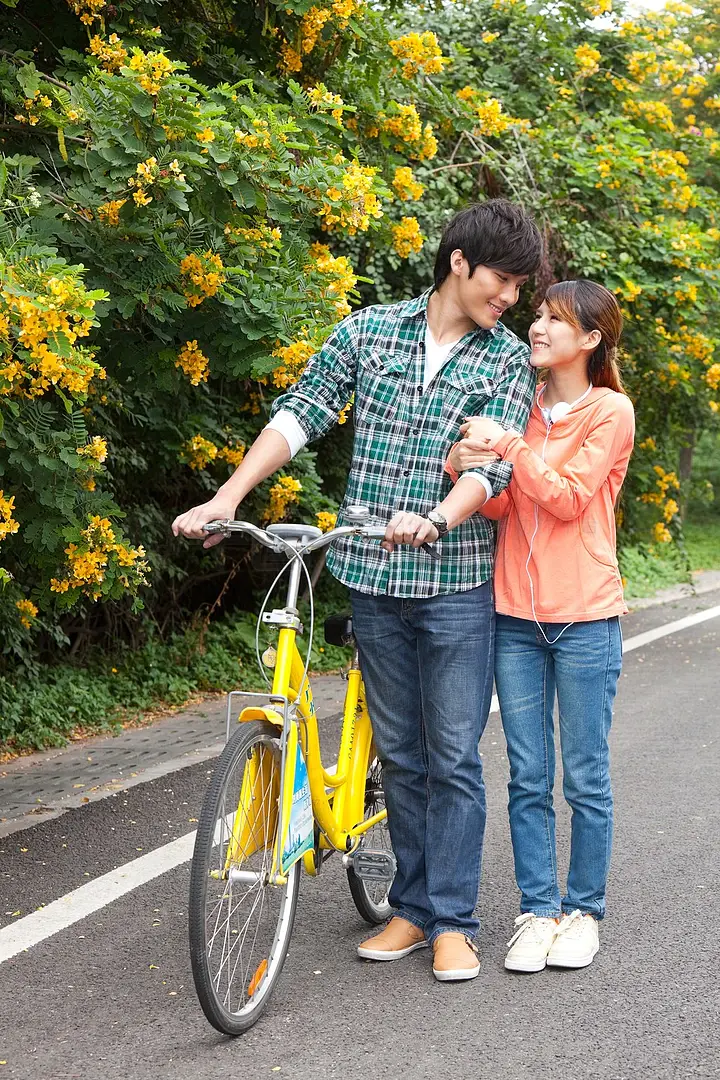 城市猎人漫画在线 猎人愉快地重温这部传奇漫画