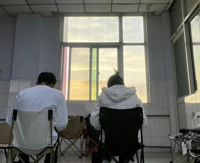 北京 暗巷 我还没有学会回答这个问题