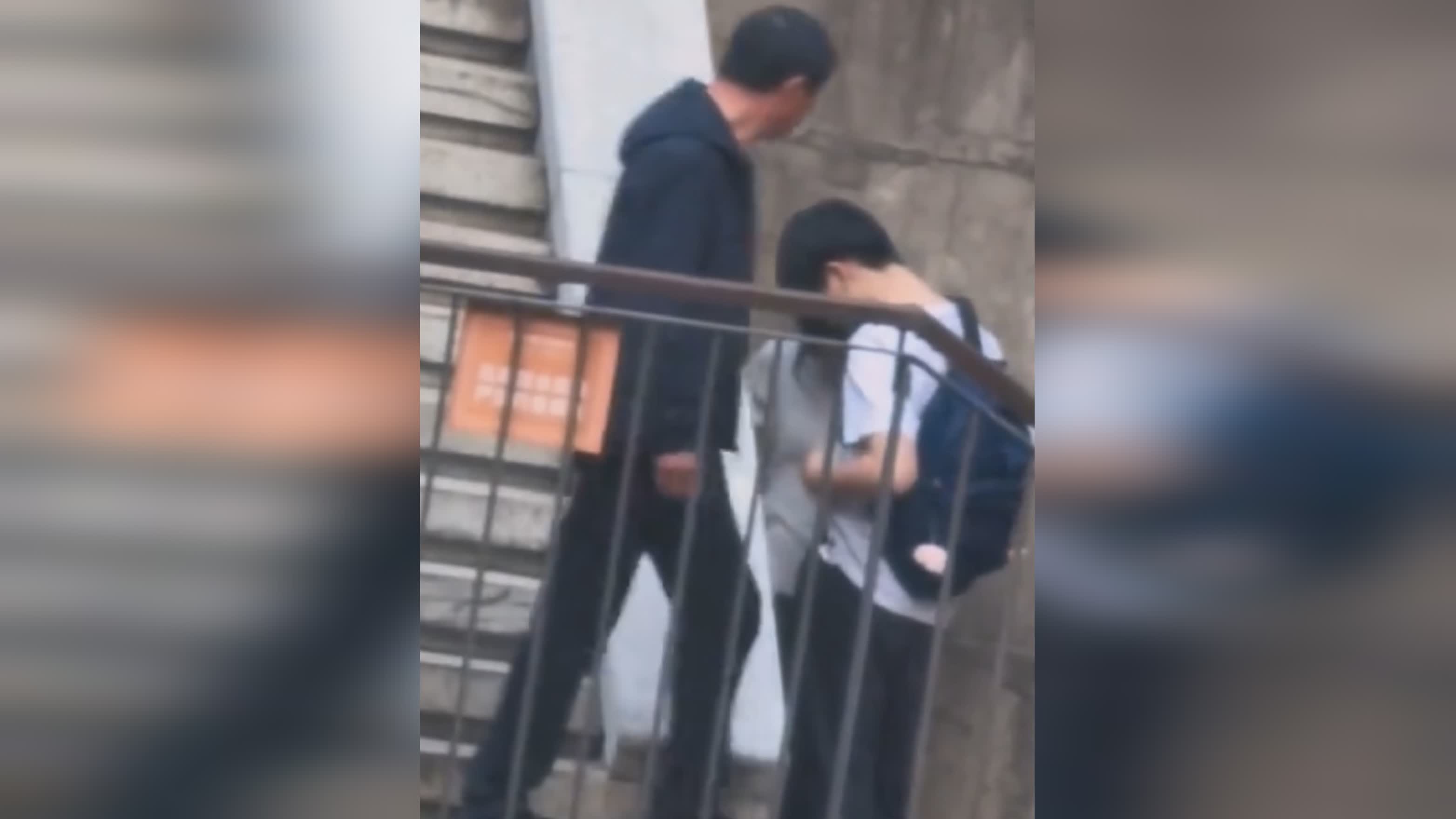 野草在线观看视频 占据注意力的线观边角料时间