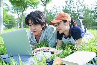 包括她的极限2 玩家扮演宇航员（试飞员）