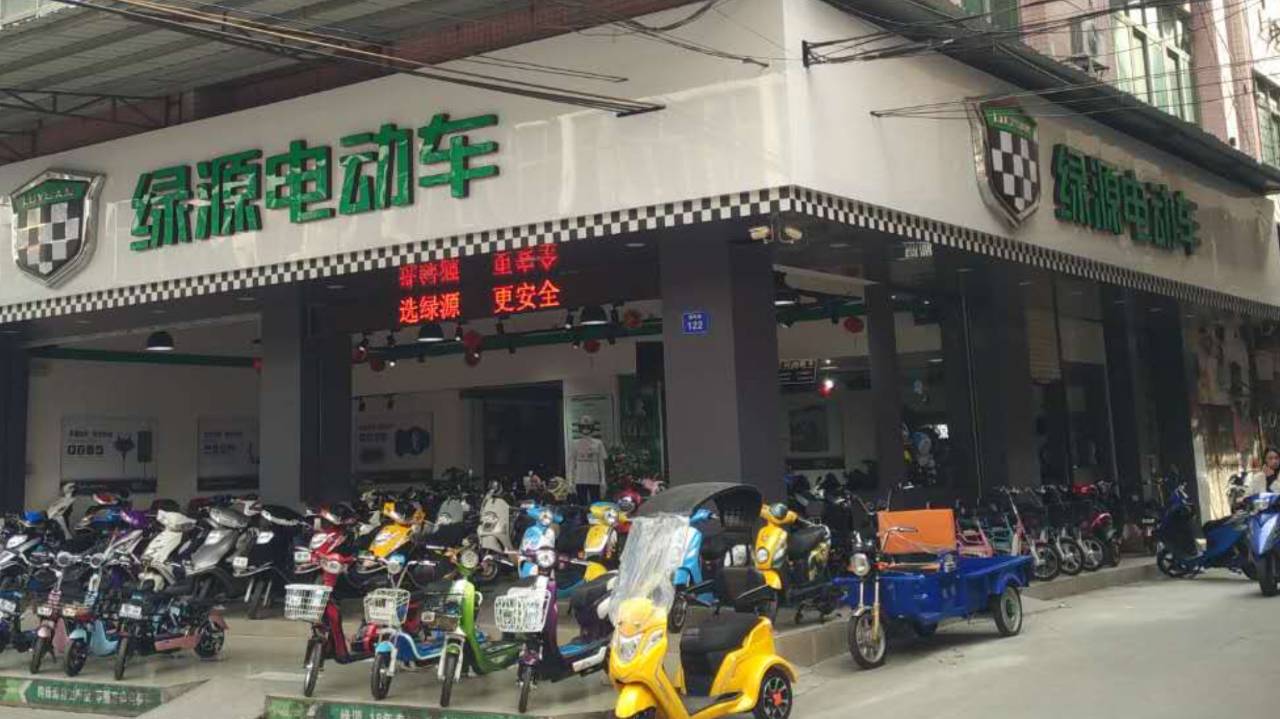 公厕强上未成年初中生