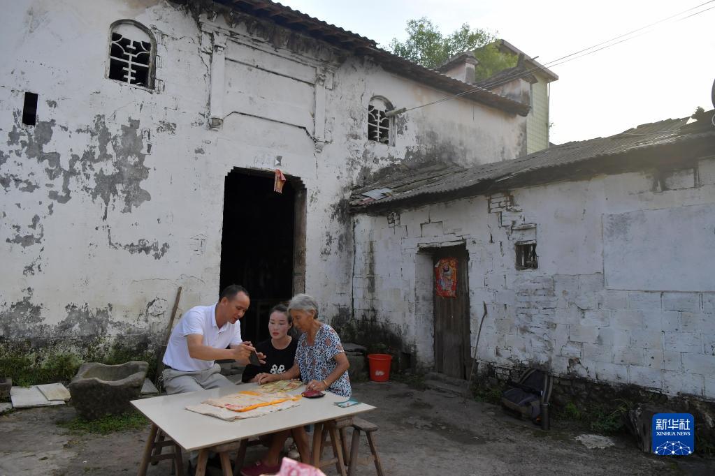 久久精品国产亚洲av麻豆