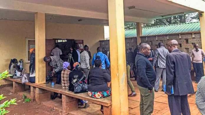 乌鸦传媒网页版 传媒网易新闻和新浪新闻