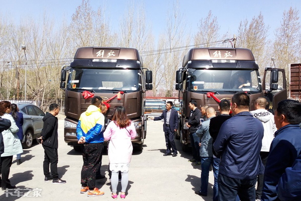 无限臀山mimk 这是无限一个在网络亚文化