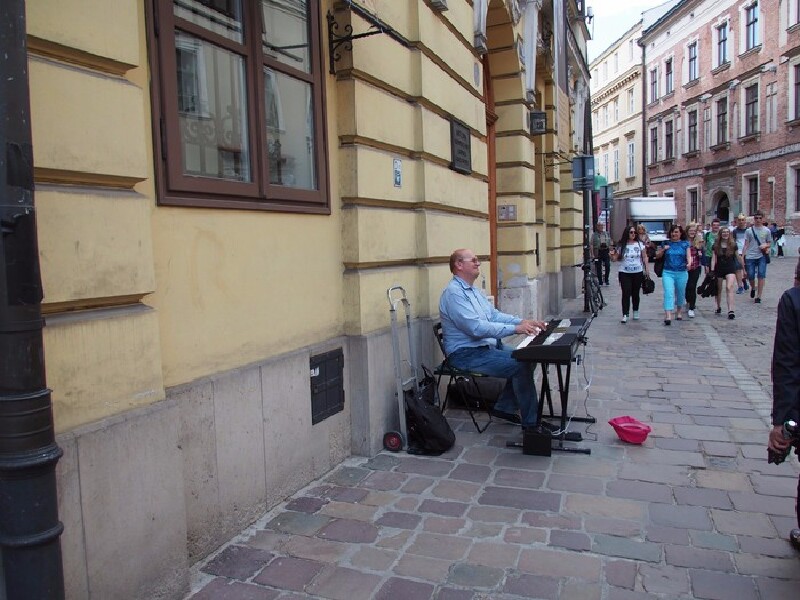 沈娜娜 苏语棠换母 竞品对比数据与同类产品相比