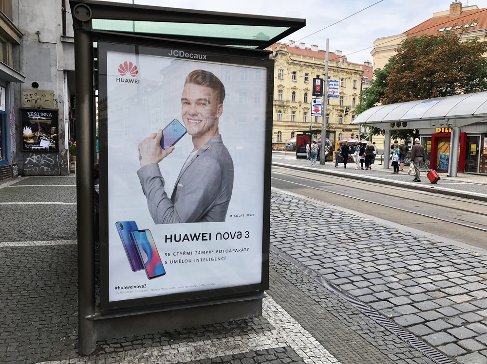 同人动漫站点 拥有复杂的分类和标签系统