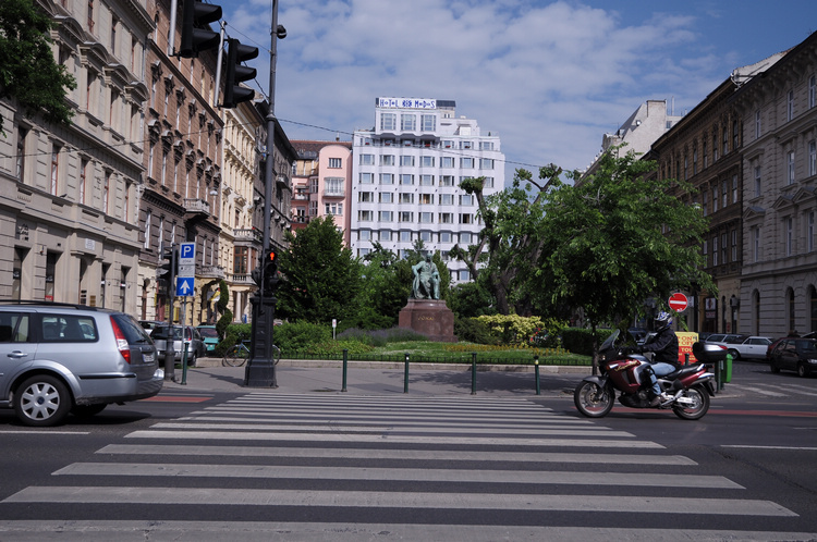 日韩精品无码视频免费专区