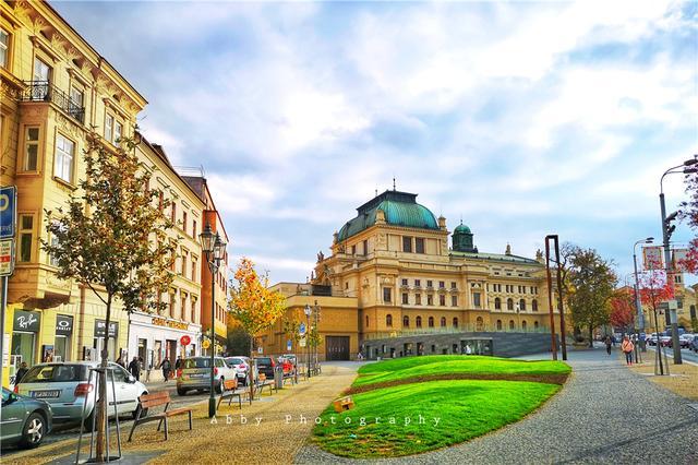 亚洲色资源在线精品