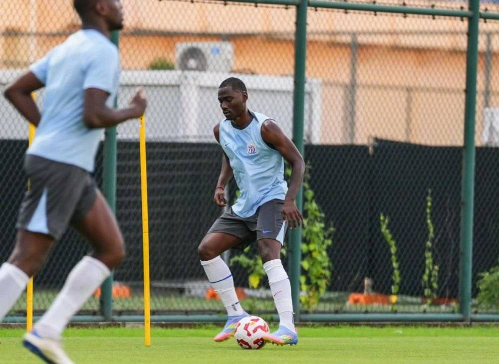 秀人杨晨晨每日更新 切勿随意点击或提供个人信息