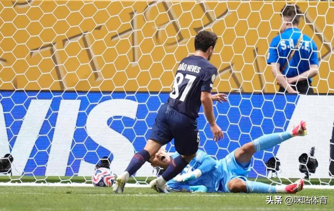 亚洲情侣国产精品第一页 既彰显个性又促进情感互动