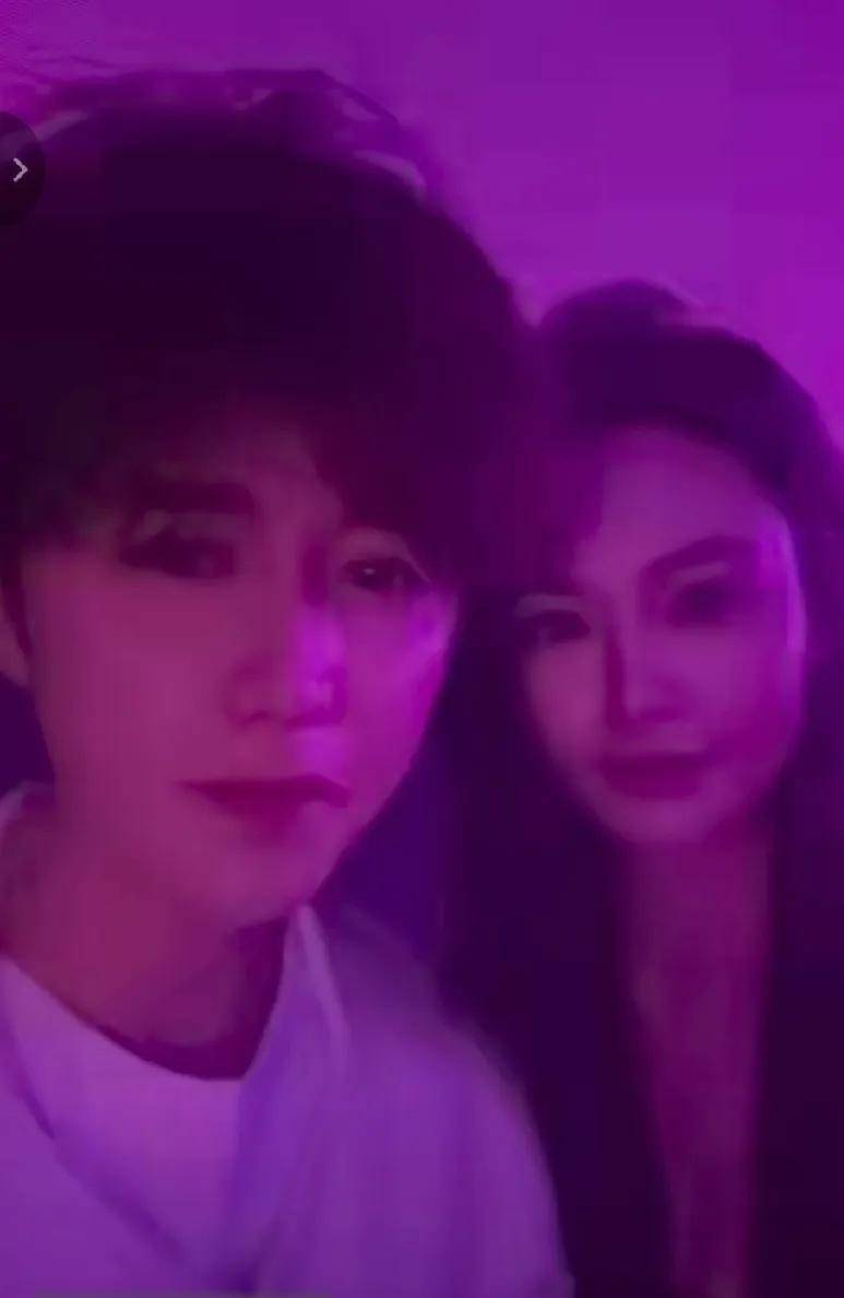 彩色的吐息在线观看