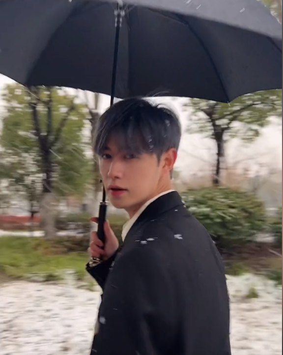 黑料独家曝光 用户需理性看待其内容