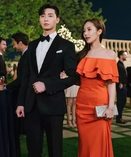 沈娜娜 苏语棠换母 竞品对比数据与同类产品相比