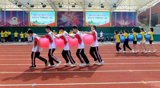 国产久9，国产久9爱在线