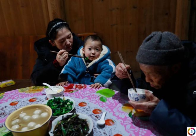 日本无吗不卡免费dv