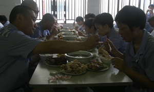 动漫男男 动漫男男情感描写含蓄而深刻