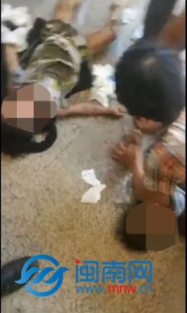 精品一卡1卡2卡3乱码视频