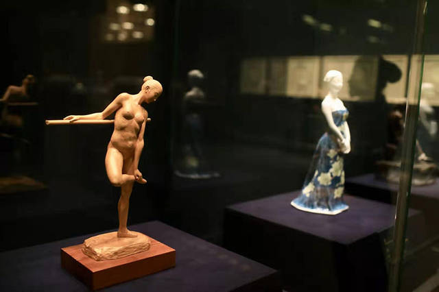 +三 上 攸 亚 视 频 在 线 观 看