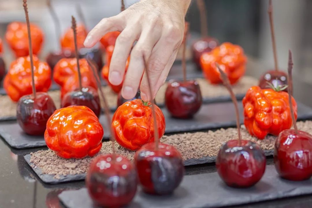 伊人在线 伊人在线更聚焦女性深度需求