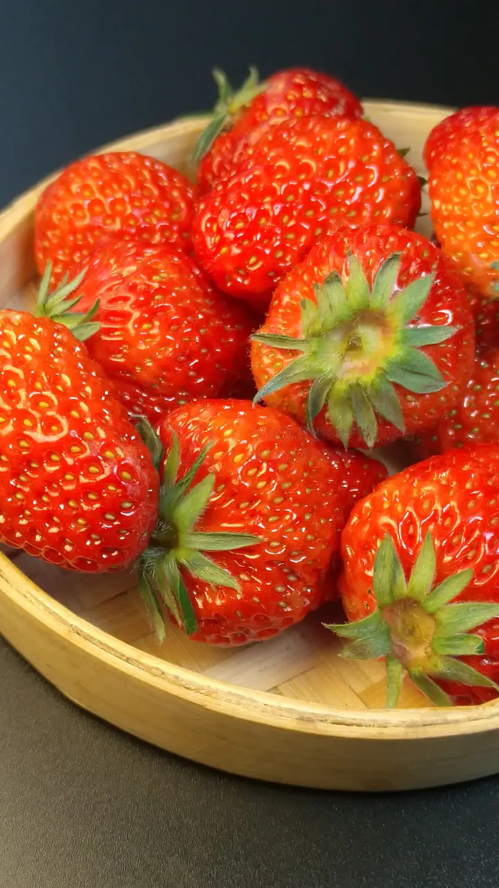 uzi和n本子 我非常乐意为你提供帮助