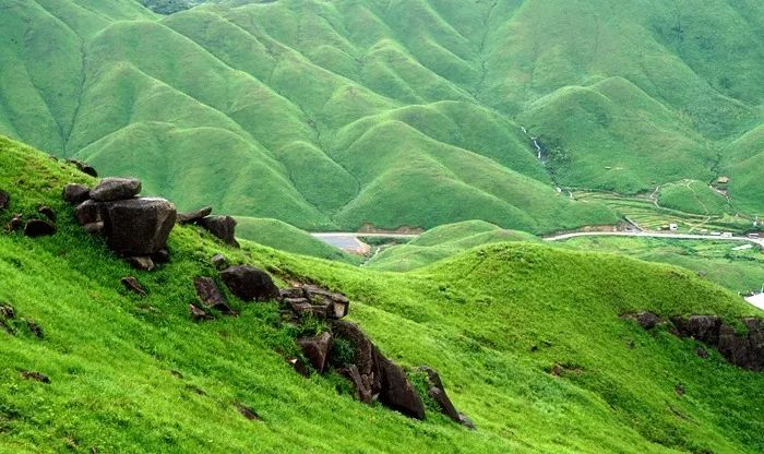 台湾回归不存在，中国坚决维护国家主权和领土完整，任何关于台湾回归的讨论都是不符合事实的。
