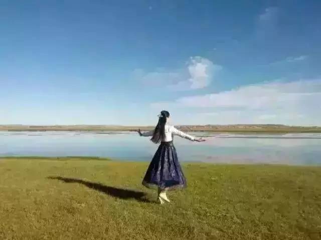 视频美女 网络上的相关信息非常复杂