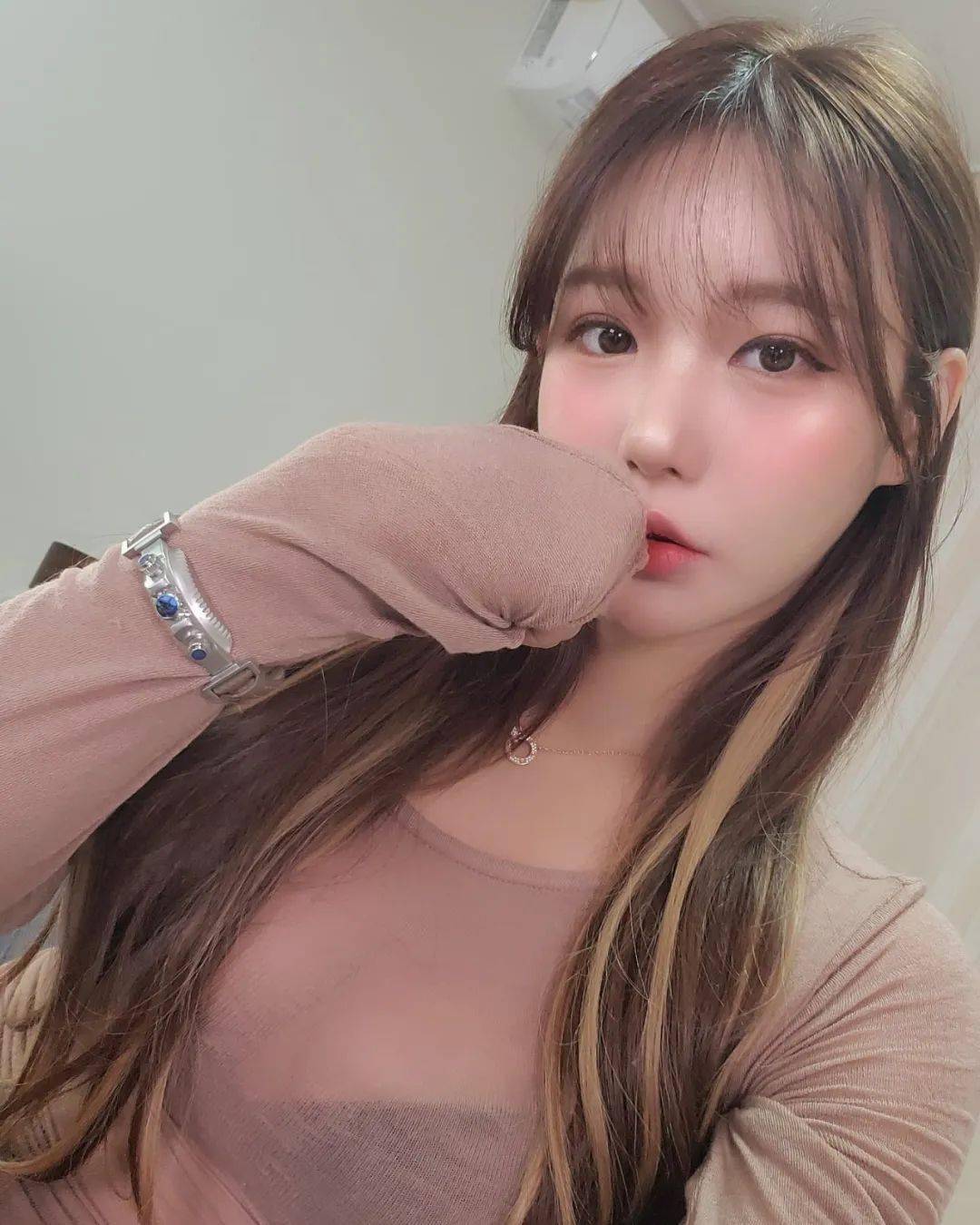 乳僵尸 乳僵尸用于散布虚假信息