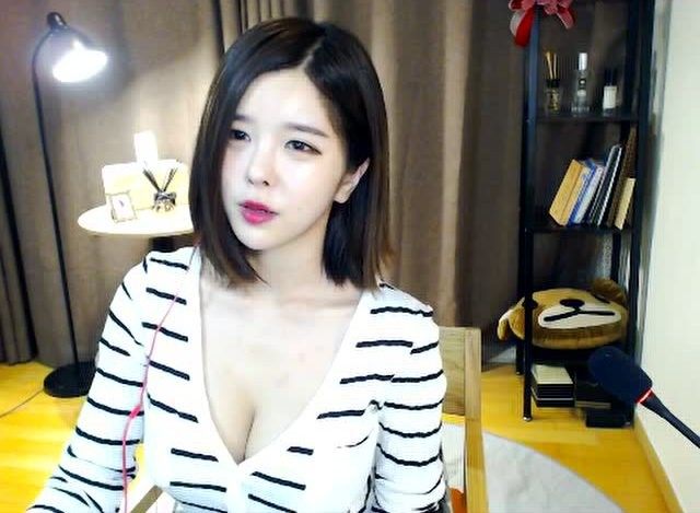 香港三级 它既是香港级商业算计的产物