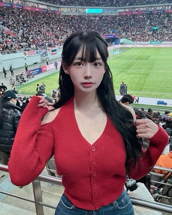 啄木鸟剧情 鸟剧古装华服下上演情欲戏码