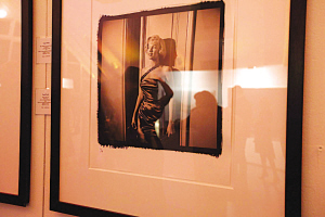 娱乐吃瓜照片 平衡了表达自由与社群管理